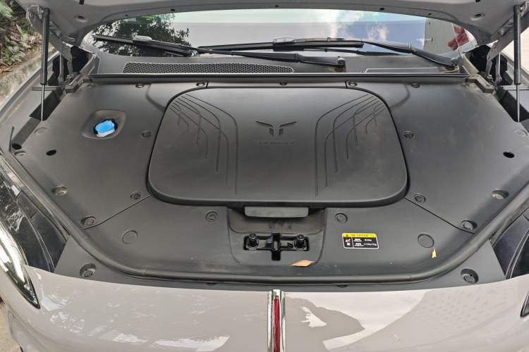 Used Hongqi Tiangong 08 2025 520 Max Rear-Drive Version Engine Bay