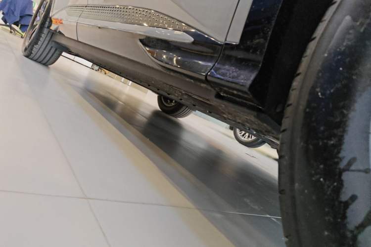 Used Hongqi Tiangong 08 2025 605 Pioneer Edition Right Side Sill