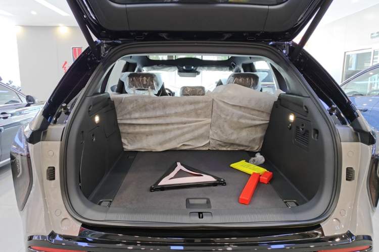 Used Hongqi Tiangong 08 2025 605 Pioneer Edition Trunk