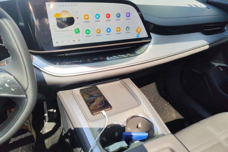 Used Hongqi Tiangong 08 2025 605 Pioneer Edition Audio And AC Panel