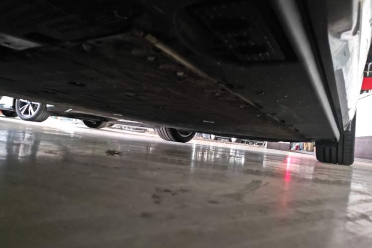 Used Hongqi Tiangong 08 2025 565 Ultra Four-Wheel Drive Version Chassis Front Left