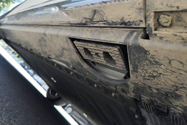 Used Hongqi Tiangong 08 2025 605 Pioneer Edition Chassis Front Right