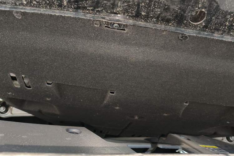 Used Hongqi Tiangong 08 2025 520 Max Rear-Drive Version Chassis Front