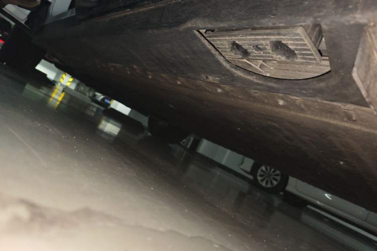 Used Hongqi Tiangong 08 2025 605 Smart Selection Edition Chassis Rear Left