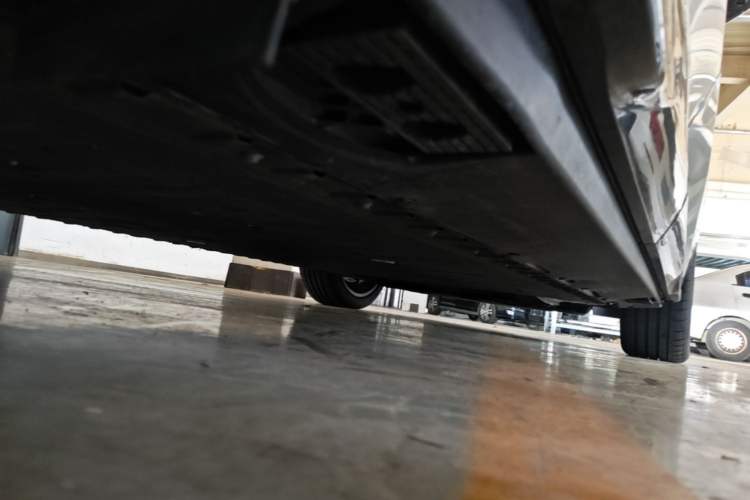 Used Hongqi Tiangong 08 2025 565 Ultra Four-Wheel Drive Version Chassis Rear Right