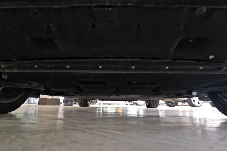 Used Hongqi Tiangong 08 2025 565 Ultra Four-Wheel Drive Version Chassis Rear