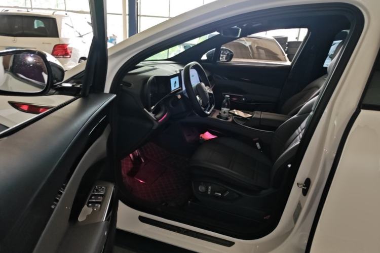 Used Hongqi Tiangong 08 2025 565 Ultra Four-Wheel Drive Version Driver Seat