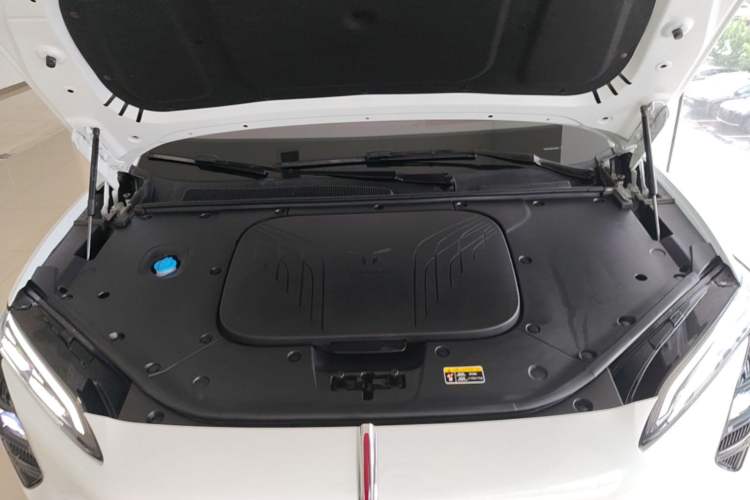 Used Hongqi Tiangong 08 2025 605 Max Rear-Drive Version Engine Bay