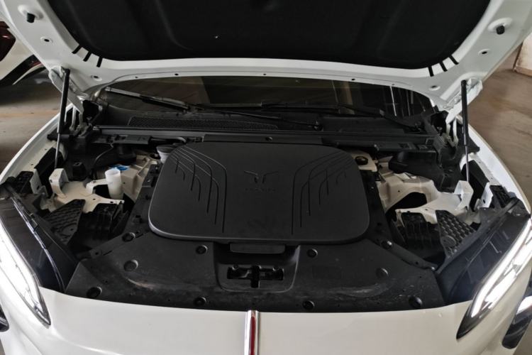 Used Hongqi Tiangong 08 2025 565 Ultra Four-Wheel Drive Version Engine Bay