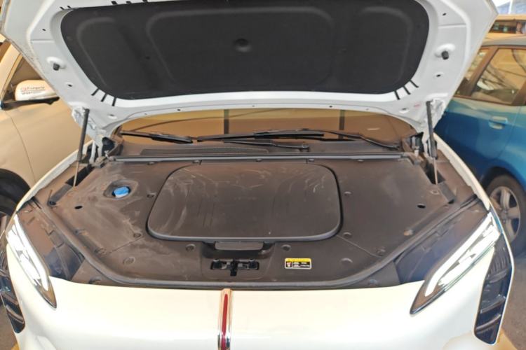 Used Hongqi Tiangong 08 2025 730 Max Rear-Drive Version Engine Bay