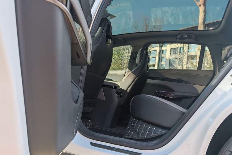 Used Hongqi Tiangong 08 2025 605 Pioneer Edition Headliner
