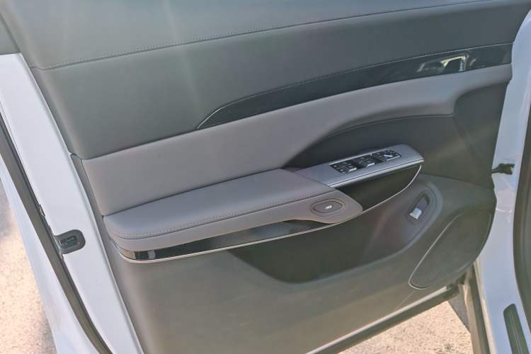 Used Hongqi Tiangong 08 2025 605 Pioneer Edition Interior 2