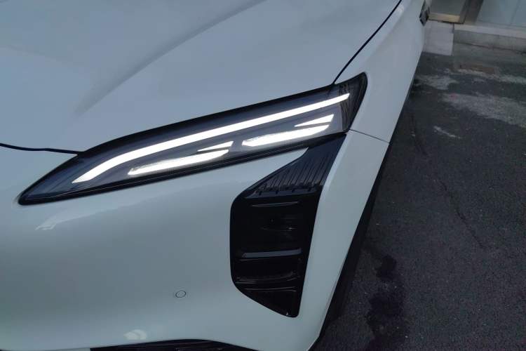 Used Hongqi Tiangong 08 2025 605 Pioneer Edition Left Front Headlight
