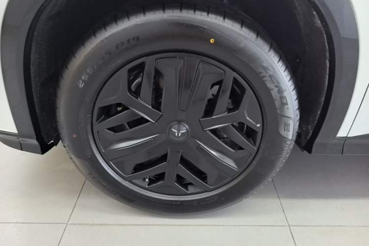 Used Hongqi Tiangong 08 2025 605 Pioneer Edition Left Front Wheel Hub