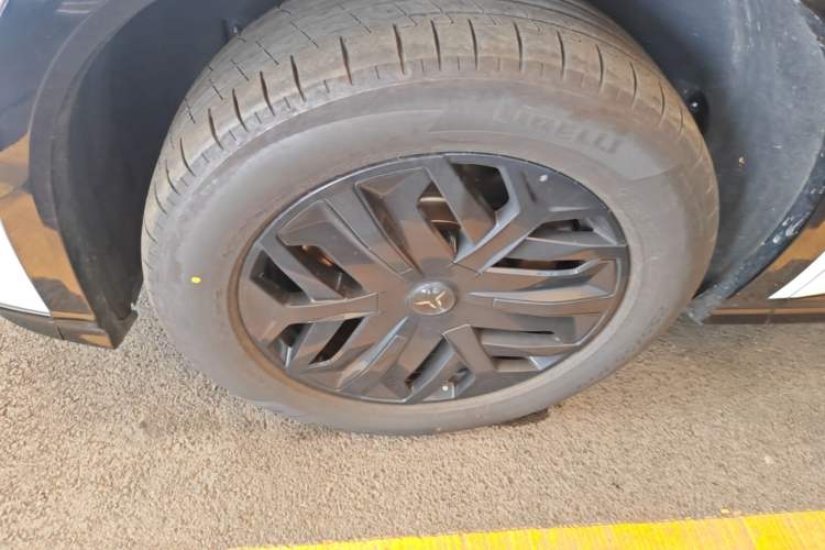 Used Hongqi Tiangong 08 2025 730 Max Rear-Drive Version Left Front Wheel Hub