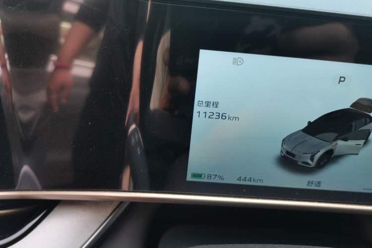 Used Hongqi Tiangong 08 2025 605 Pioneer Edition Odometer Close Up