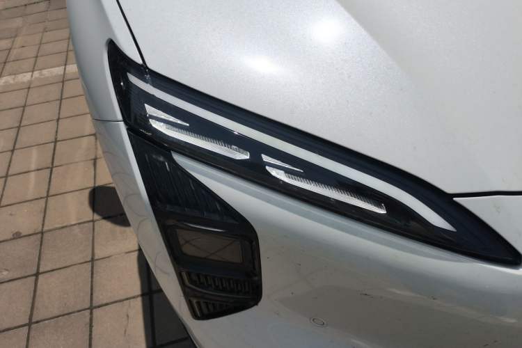 Used Hongqi Tiangong 08 2025 605 Pioneer Edition Right Front Headlight