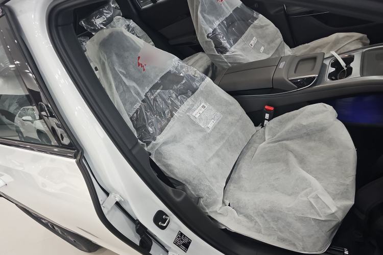 Used Hongqi Tiangong 08 2025 605 Pioneer Edition Right Front Seat