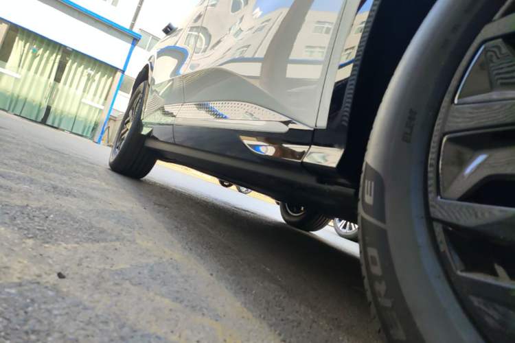Used Hongqi Tiangong 08 2025 605 Pioneer Edition Right Side Sill