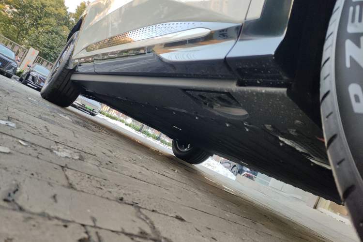 Used Hongqi Tiangong 08 2025 605 Pioneer Edition Right Side Sill
