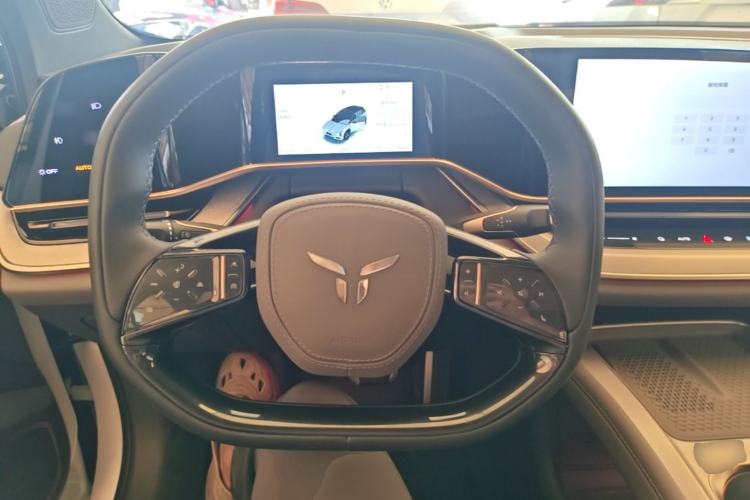 Used Hongqi Tiangong 08 2025 730 Max Rear-Drive Version Steering Wheel