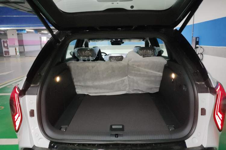 Used Hongqi Tiangong 08 2025 605 Pioneer Edition Trunk
