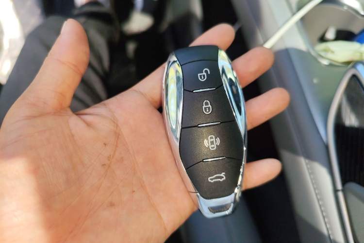 Used Hongqi Tiangong 08 2025 605 Pioneer Edition Vehicle Key