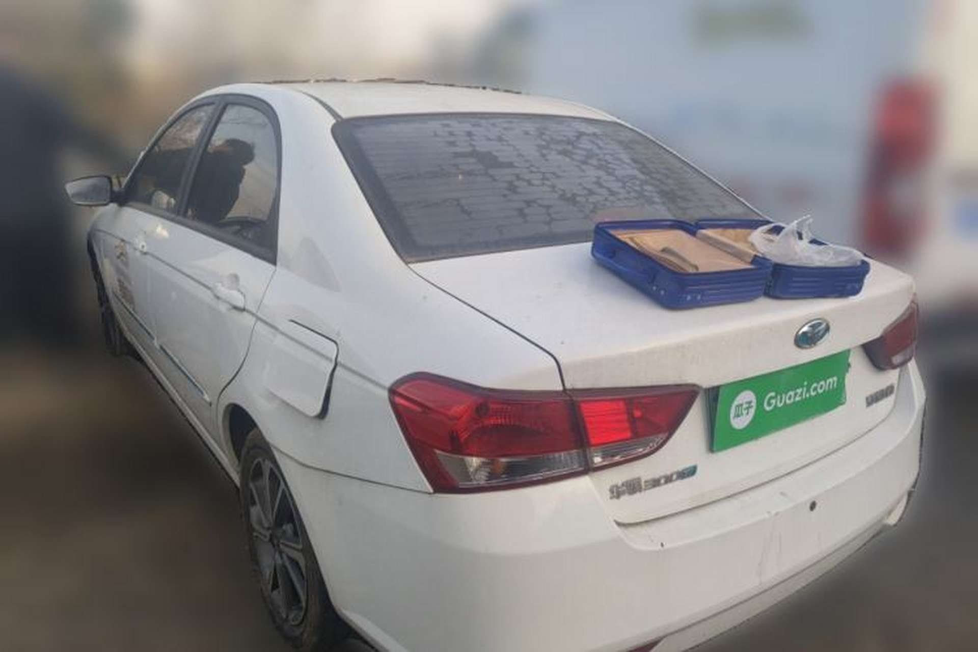 Used HORKI 300E 2017 Standard Model Exterior 3