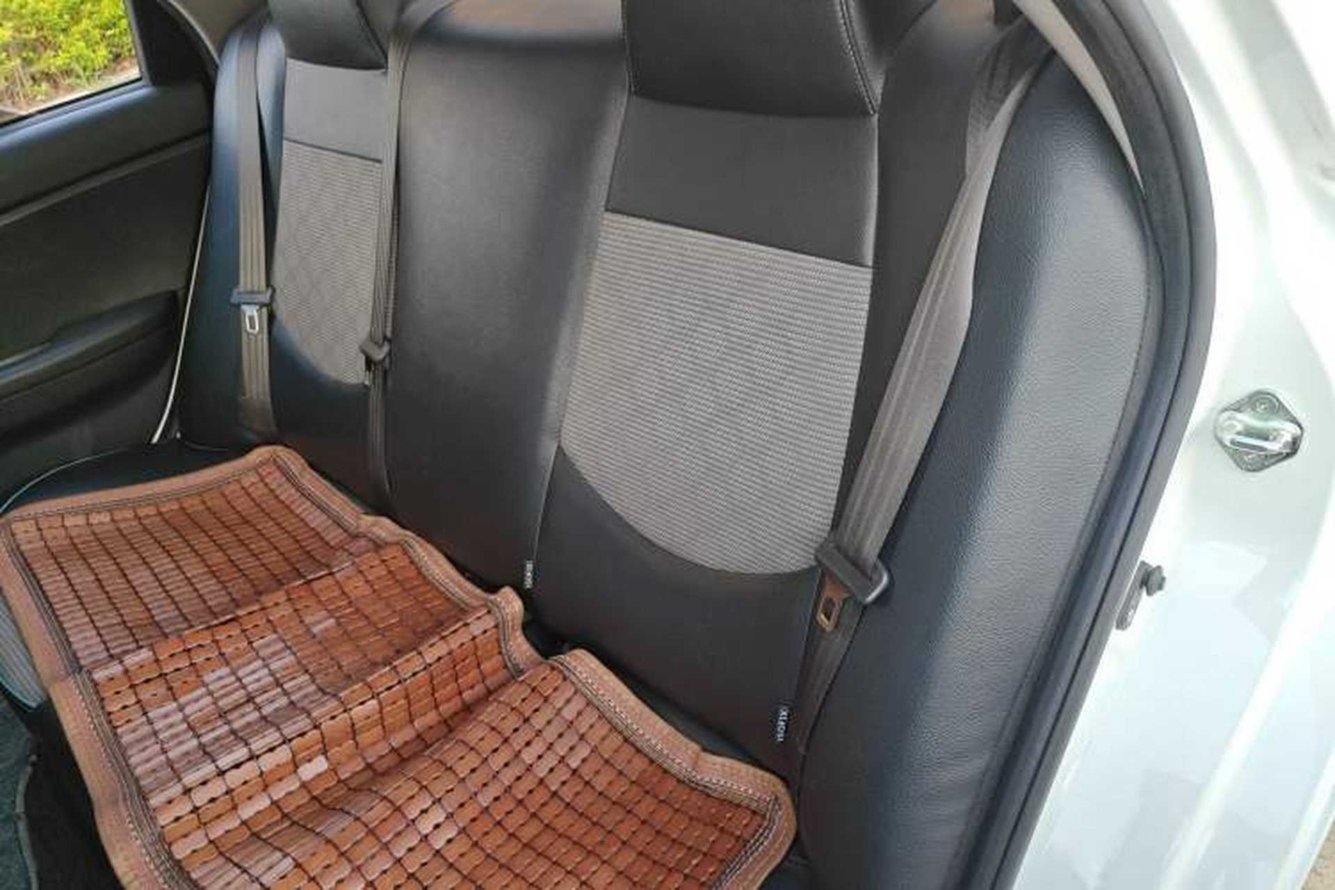 Used HORKI 300E 2017 Standard Model Interior 4
