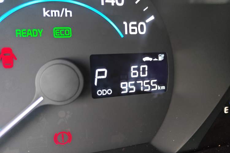 Used HORKI 300E 2017 Standard Model Odometer Close Up