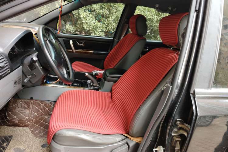 Used Huanghai Aolong CUV 2010 2.0L Two-Wheel-Drive DD6470 Standard Version Left Front Seat
