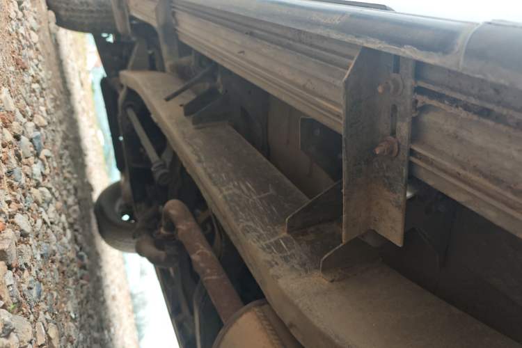 Used Huanghai Challenger SUV 2010 2.0L Two-Wheel Drive DD6490P Chassis Rear Left