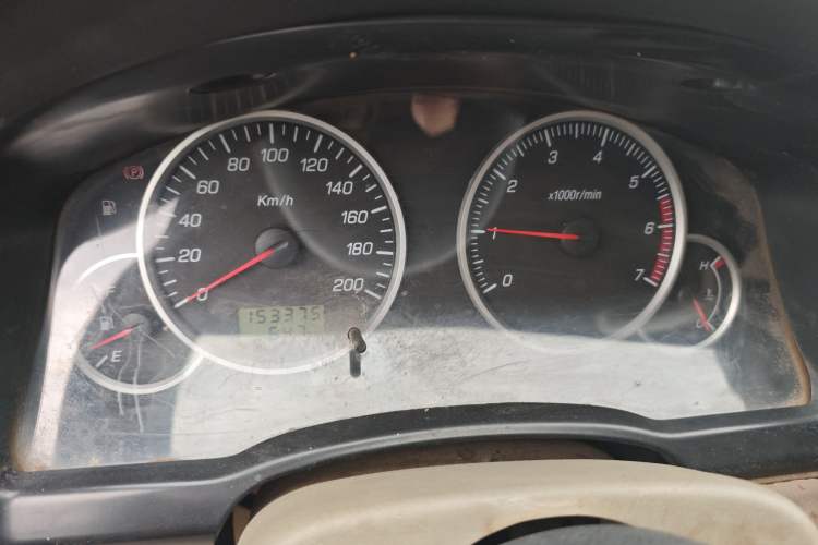 Used Huanghai Challenger SUV 2010 2.0L Two-Wheel Drive DD6490P Instrument Cluster