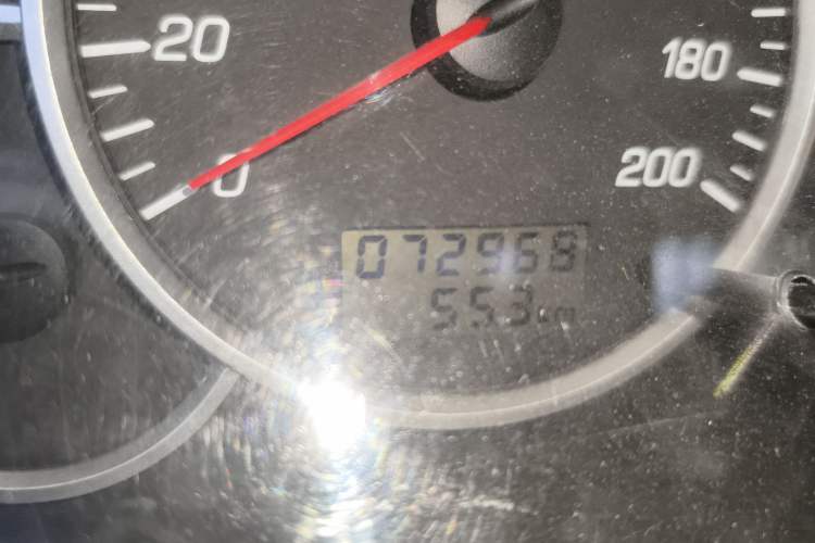Used Huanghai Challenger SUV 2010 2.0L Two-Wheel Drive DD6490P Odometer Close Up