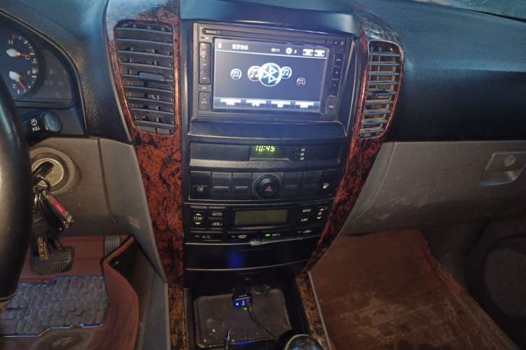 Used Huanghai Da Chaishen 2012 3.2T Ultimate Edition Two-Wheel Drive Standard Version CA4DC2-10E4 Audio And AC Panel