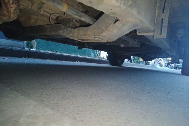 Used Huanghai Da Chaishen 2012 3.2T Ultimate Edition Two-Wheel Drive Standard Version CA4DC2-10E4 Chassis Front Left