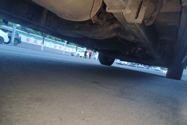 Used Huanghai Da Chaishen 2012 3.2T Ultimate Edition Two-Wheel Drive Standard Version CA4DC2-10E4 Chassis Rear Right