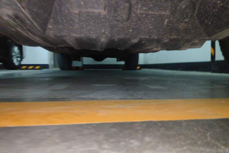 Used Huanghai Da Chaishen 2012 2.4L Supreme Edition Two-Wheel-Drive Standard Version 4G69S4N Chassis Rear