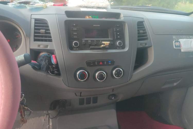 Used Huanghai Da Niu  Audio And AC Panel
