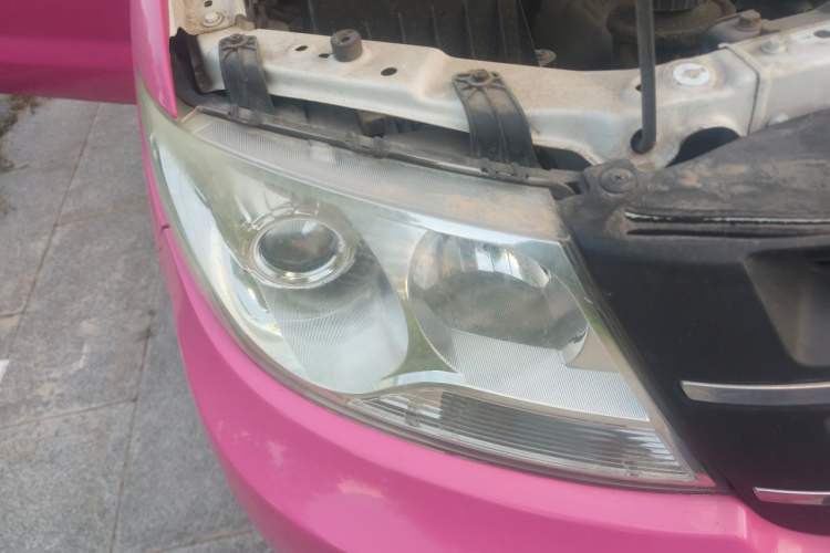 Used Huanghai Da Niu  Right Front Headlight