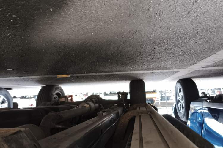 Used Huanghai Da Niu 2022 2.8T Pioneer Edition Manual Diesel 4x4 Value-Added Flatbed Cargo Box JE493ZLQ6H Right Side Sill
