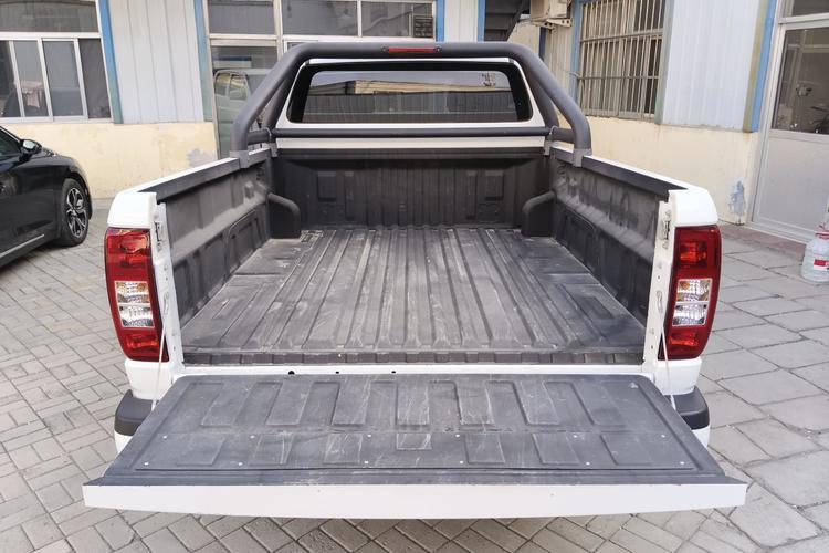 Used Huanghai Da Niu 2022 2.8T Pioneer Edition Manual Diesel 4x4 Value-Added Flatbed Cargo Box JE493ZLQ6H Trunk