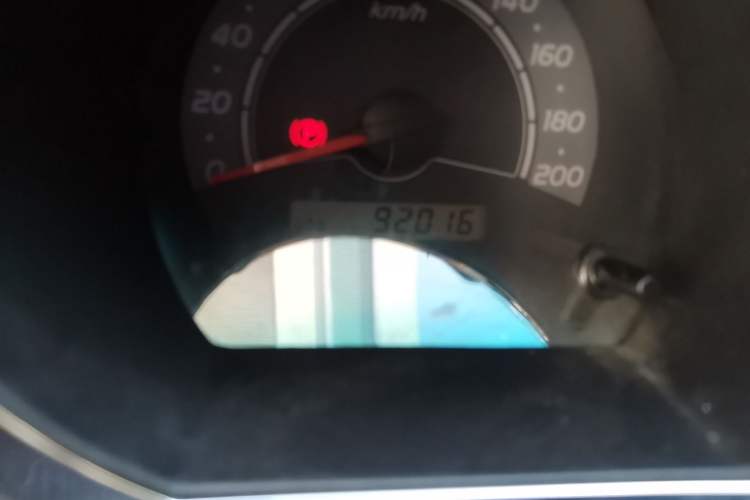 Used Huanghai Jiaolong 2015 2.8T Two-Wheel Drive Diesel Sport Edition JE493ZLQ4CB Odometer Close Up
