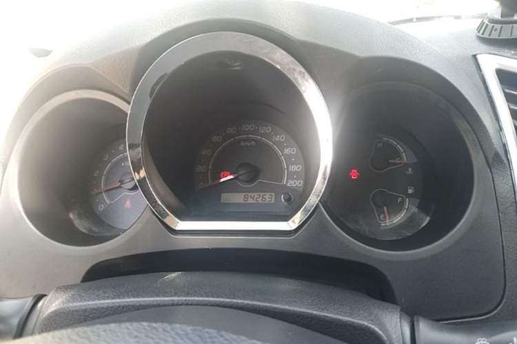 Used Huanghai Jiaolong 2015 2.8T Two-Wheel-Drive Diesel Supreme Edition JE493ZLQ4CB Instrument Cluster