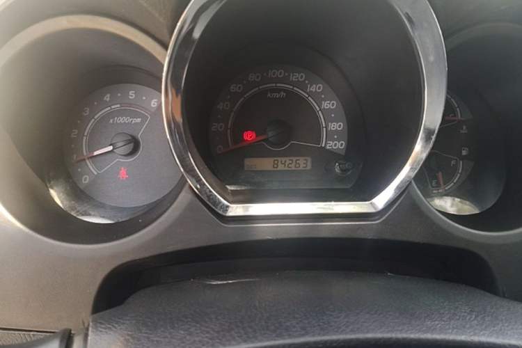 Used Huanghai Jiaolong 2015 2.8T Two-Wheel-Drive Diesel Supreme Edition JE493ZLQ4CB Odometer Close Up