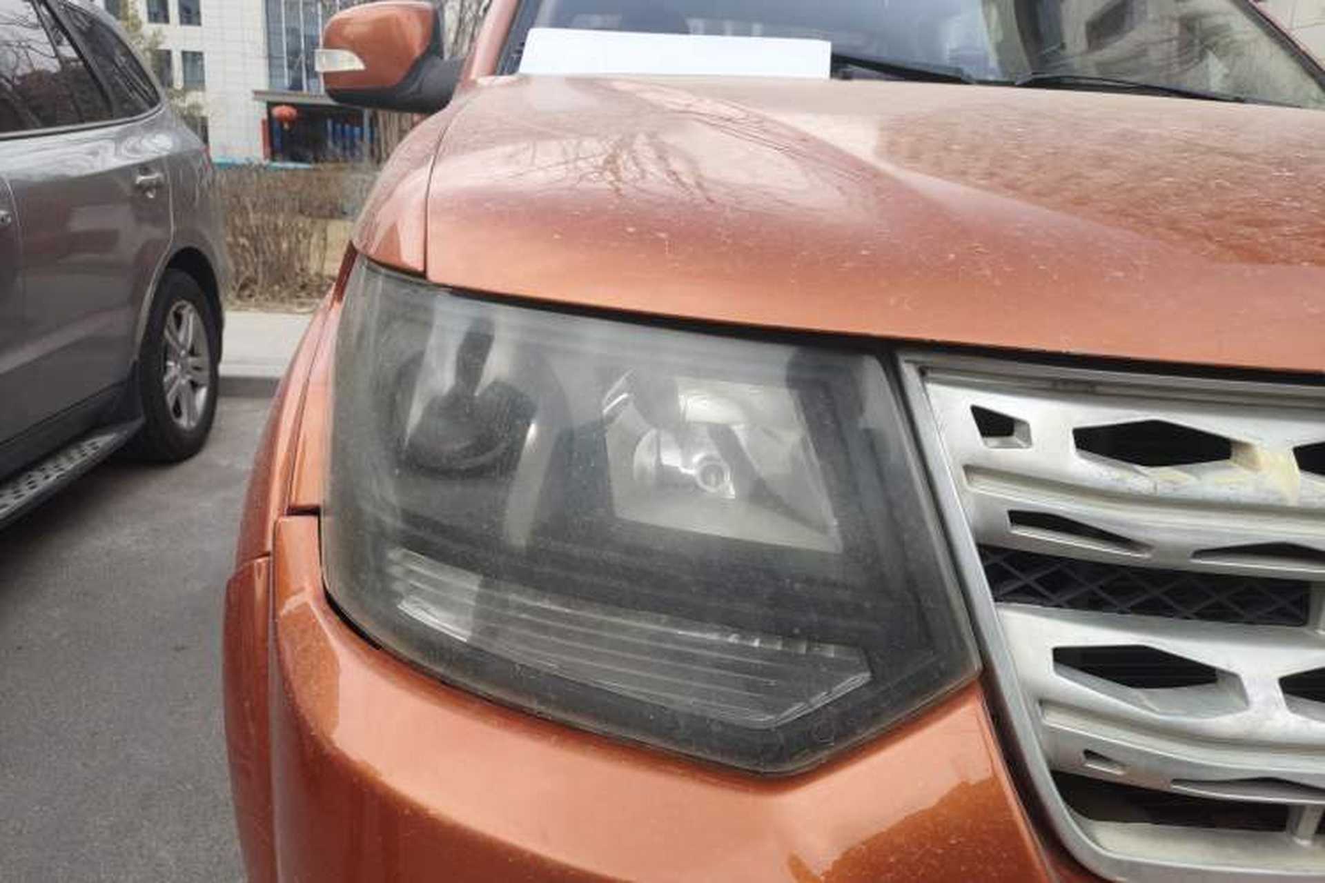 Used Huanghai Jiaolong 2015 2.4L Two-Wheel Drive Gasoline Sport Edition 4G69S4N Right Front Headlight
