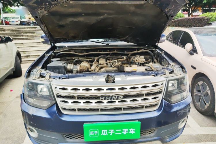 Used Huanghai Jiaolong 2018 2.8T Two-Wheel Drive Diesel Sport Edition Engine Bay