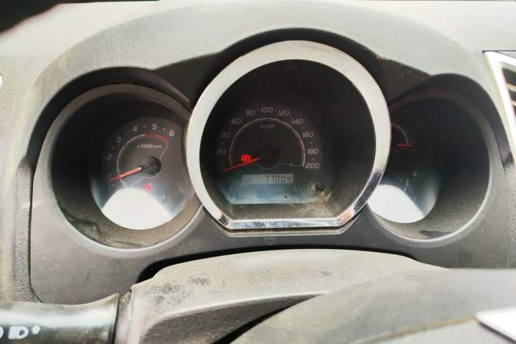 Used Huanghai Jiaolong 2018 2.8T Two-Wheel Drive Diesel Sport Edition Instrument Cluster