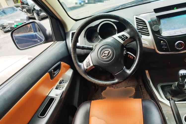 Used Huanghai Jiaolong 2018 2.8T Two-Wheel Drive Diesel Sport Edition Steering Wheel