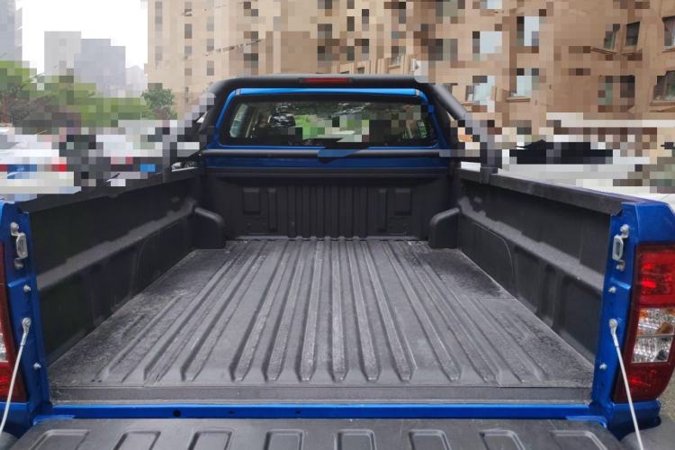 Used Huanghai Jiaolong 2024 2.5T Diesel Manual 4x4 Value Edition Trunk